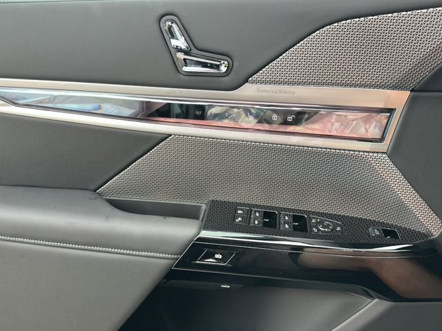 2026 BMW 7 Series 740i