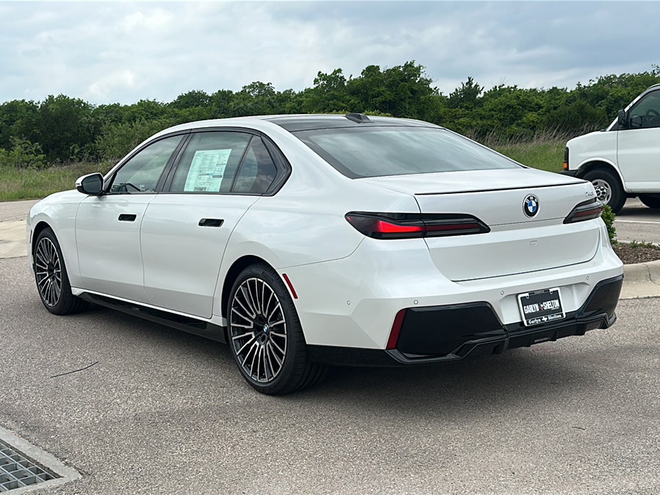 2026 BMW 7 Series 740i