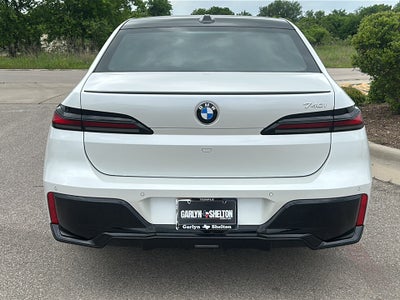 2026 BMW 7 Series 740i