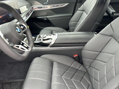 2026 BMW 7 Series 740i