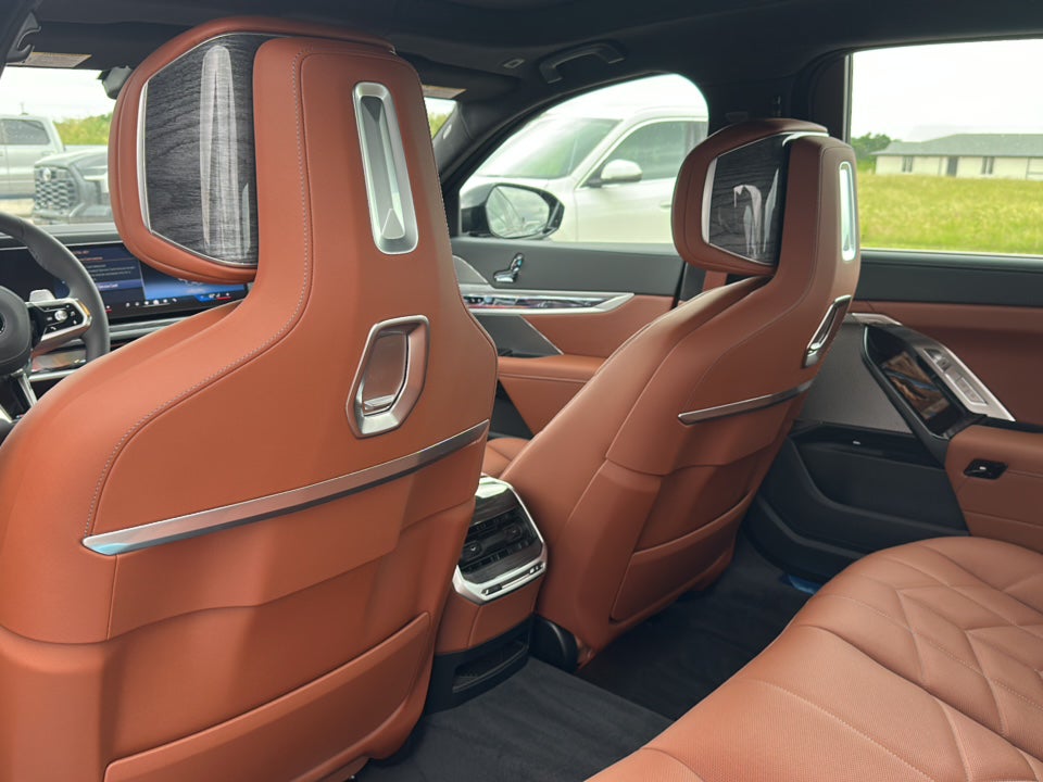 2025 BMW 760 i xDrive