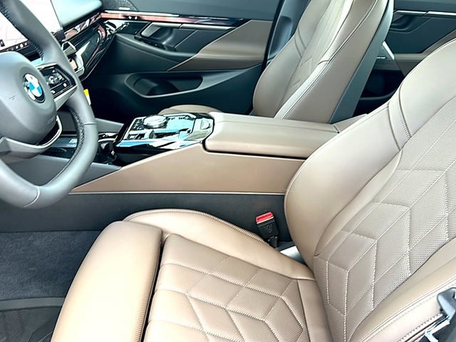 2027 BMW 5 Series 530i