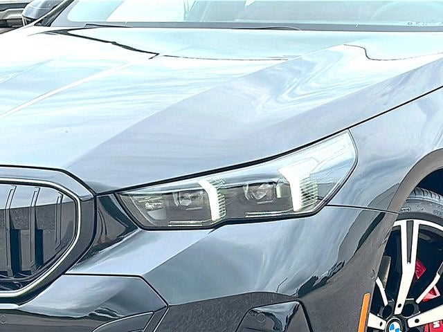 2027 BMW 5 Series 530i