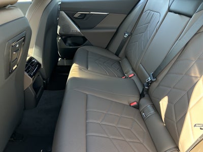 2026 BMW 5 Series 530i