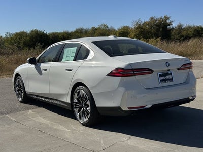 2026 BMW 5 Series 530i