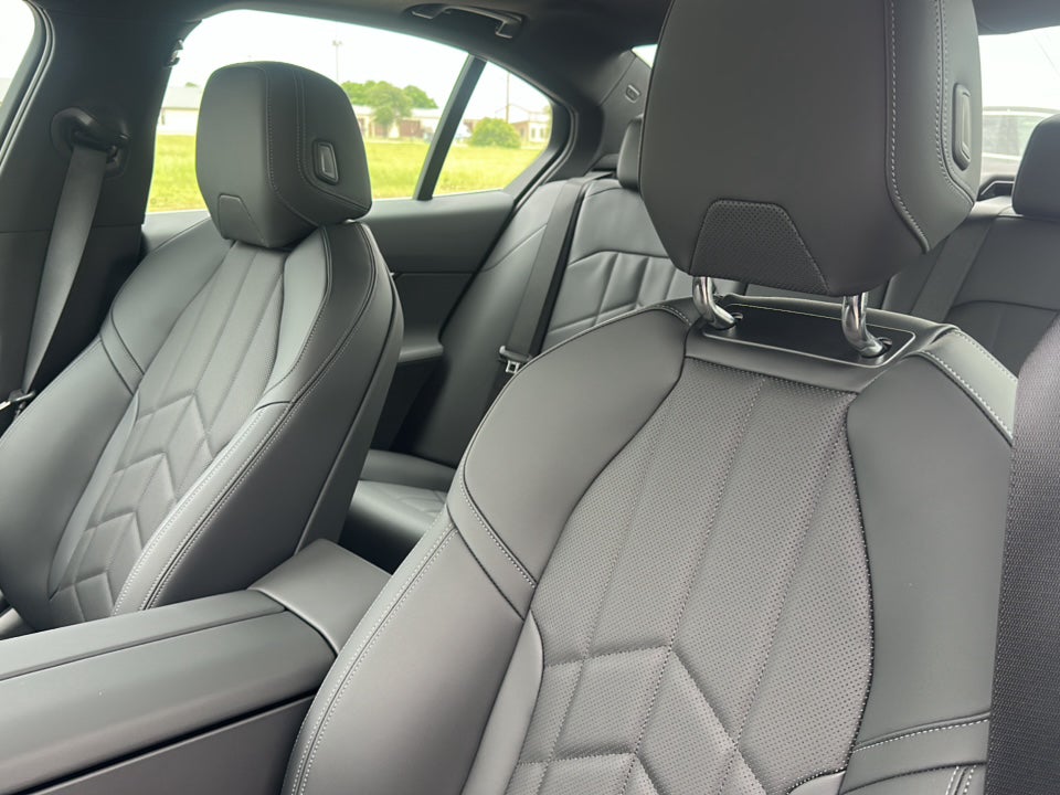 2026 BMW 5 Series 530i