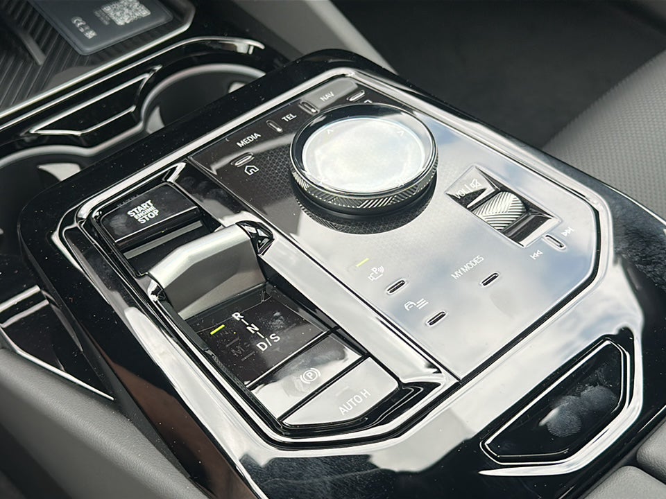 2026 BMW 5 Series 530i