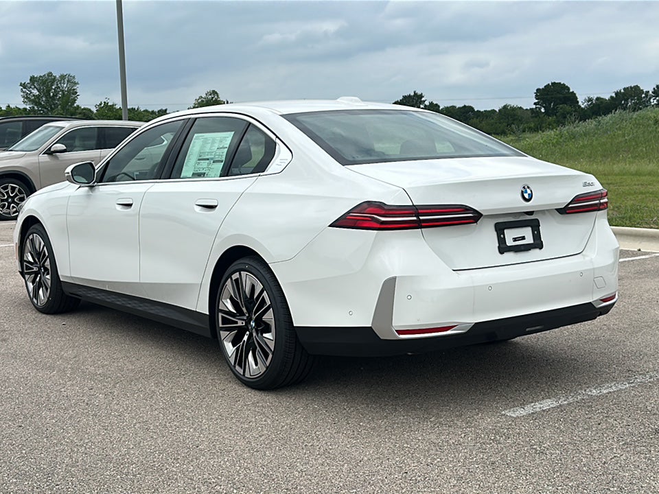 2026 BMW 5 Series 530i