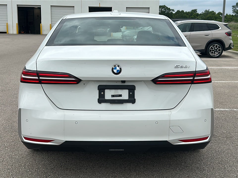 2026 BMW 5 Series 530i