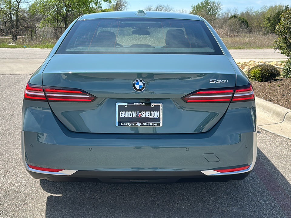 2026 BMW 5 Series 530i