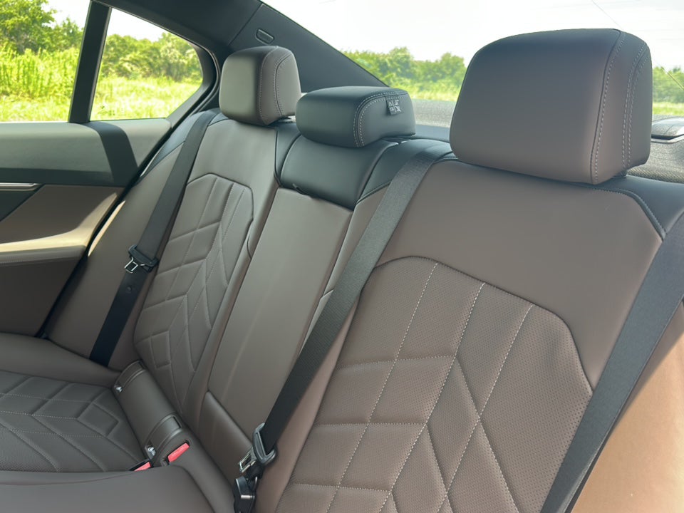 2026 BMW i5 eDrive40