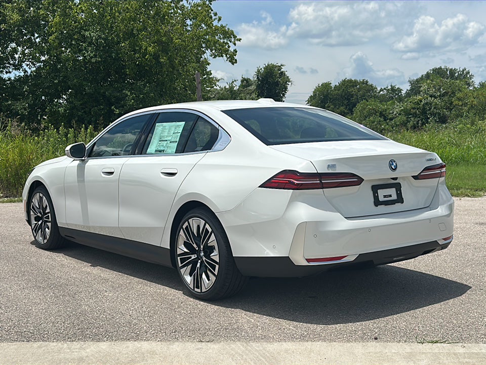 2026 BMW i5 eDrive40