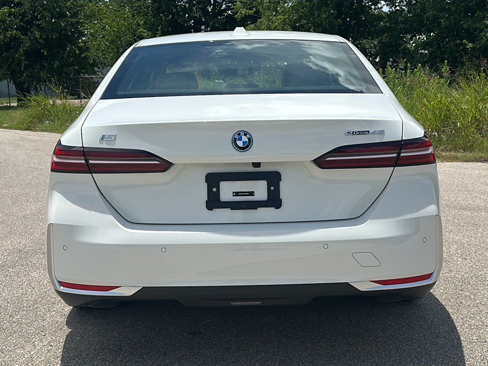 2026 BMW i5 eDrive40