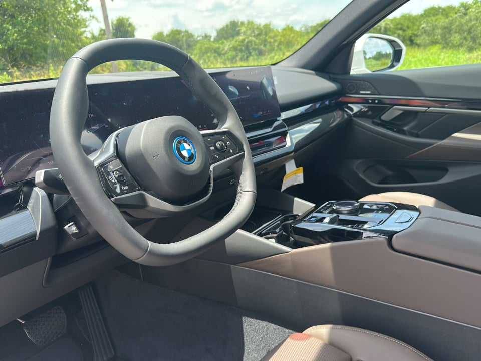 2026 BMW i5 eDrive40
